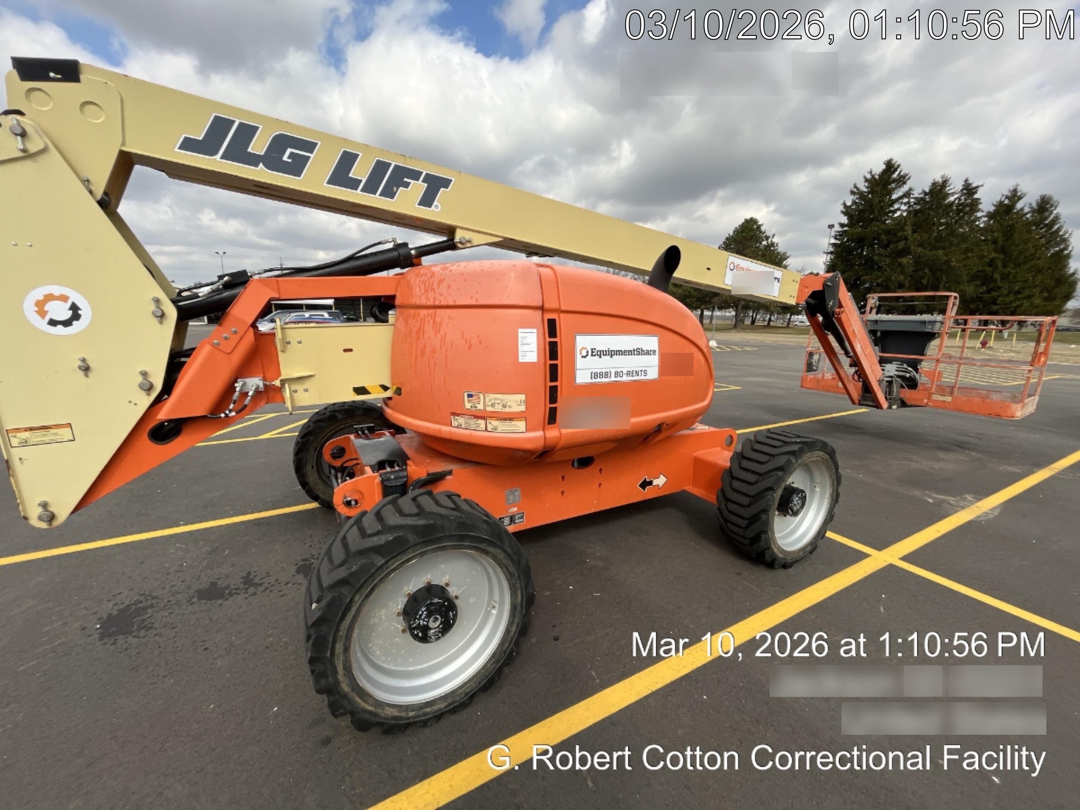2019 JLG 600AJ