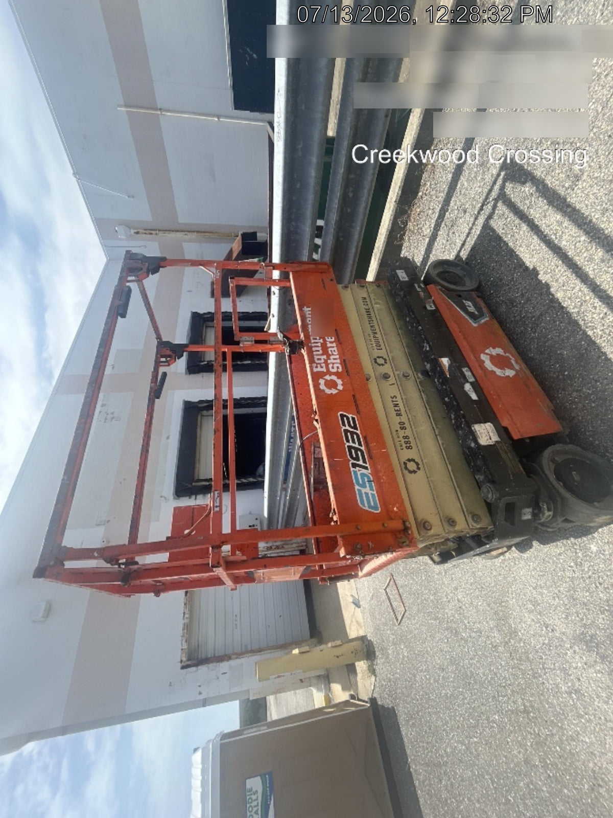 2023 JLG ES1932