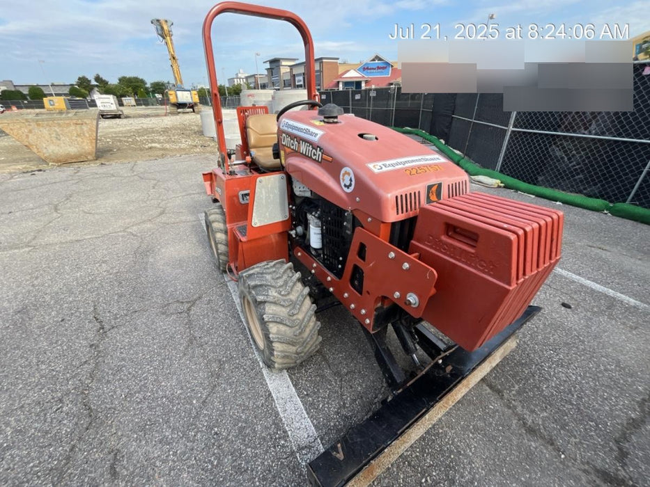 2022 DITCH WITCH RT45A