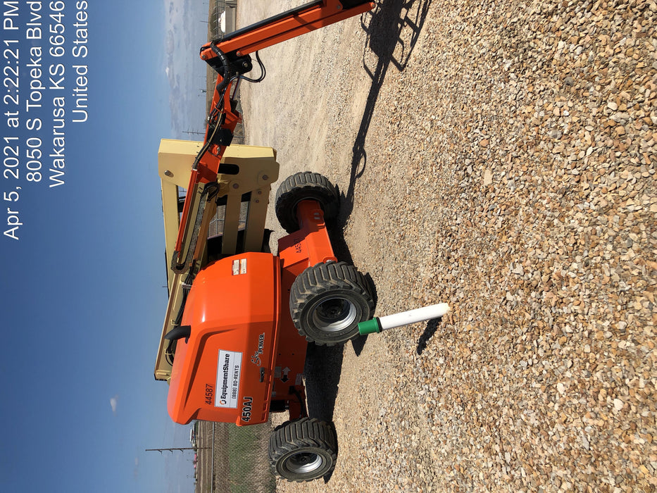2019 JLG 450AJ
