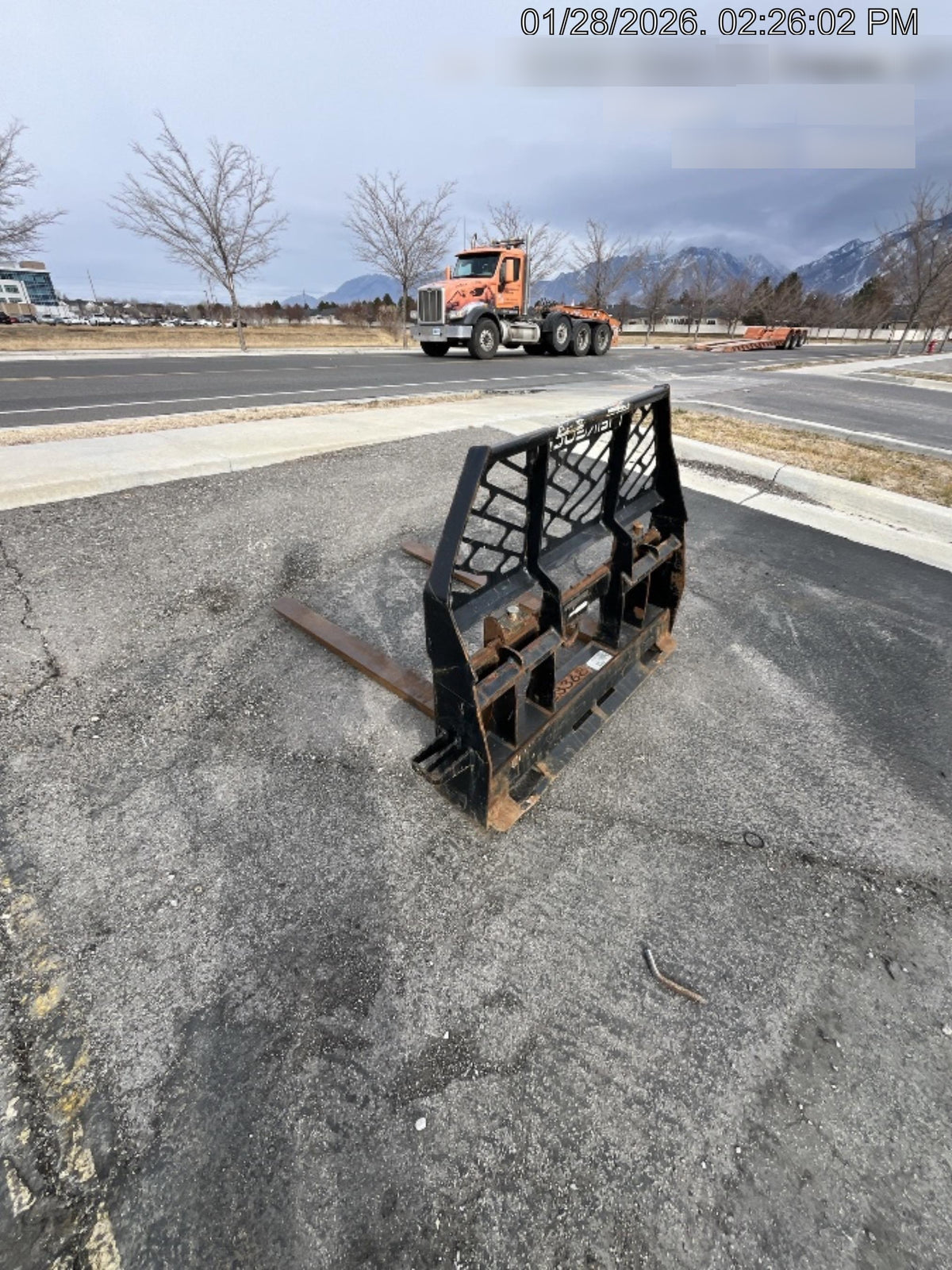 2018 ARROW MATERIAL HANDLING 48" Pallet Forks - Arrow