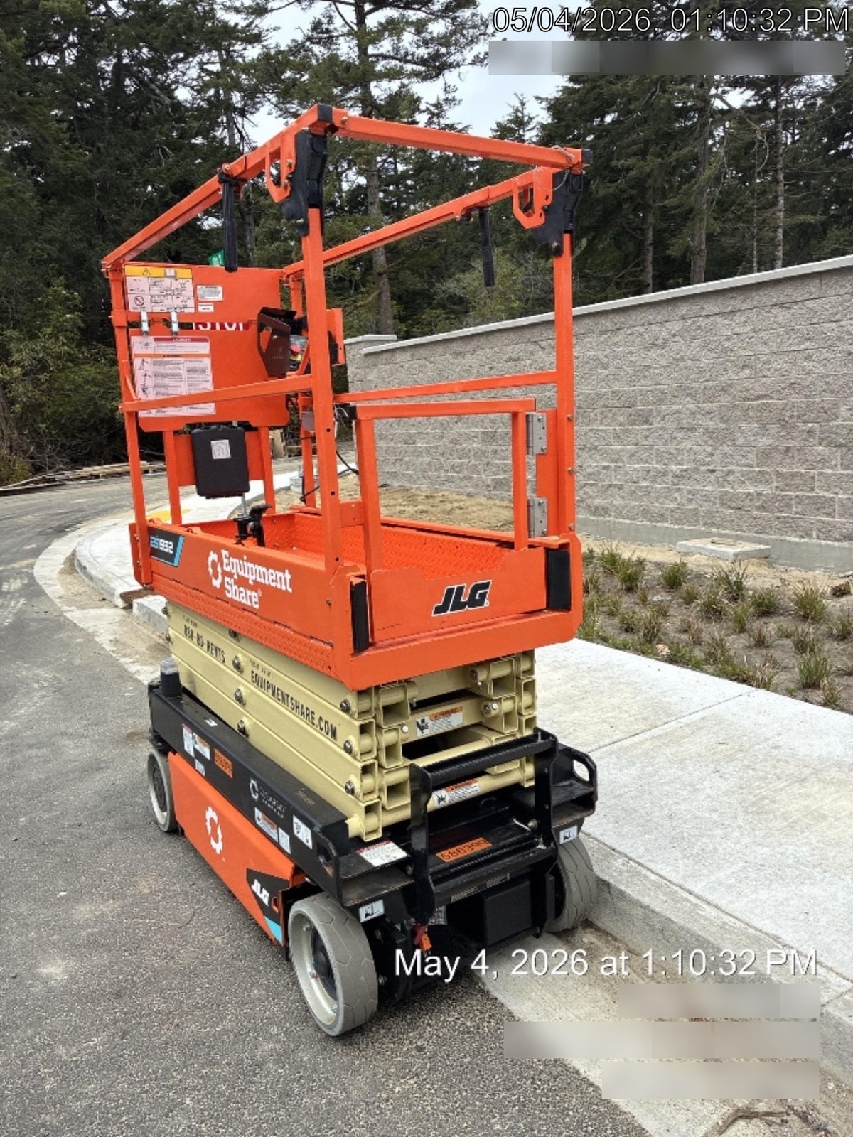 2025 JLG ES1932