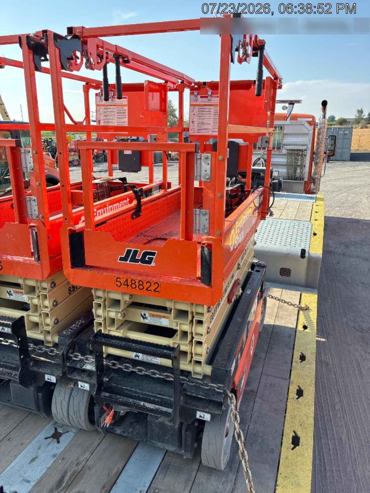 2025 JLG ES1932