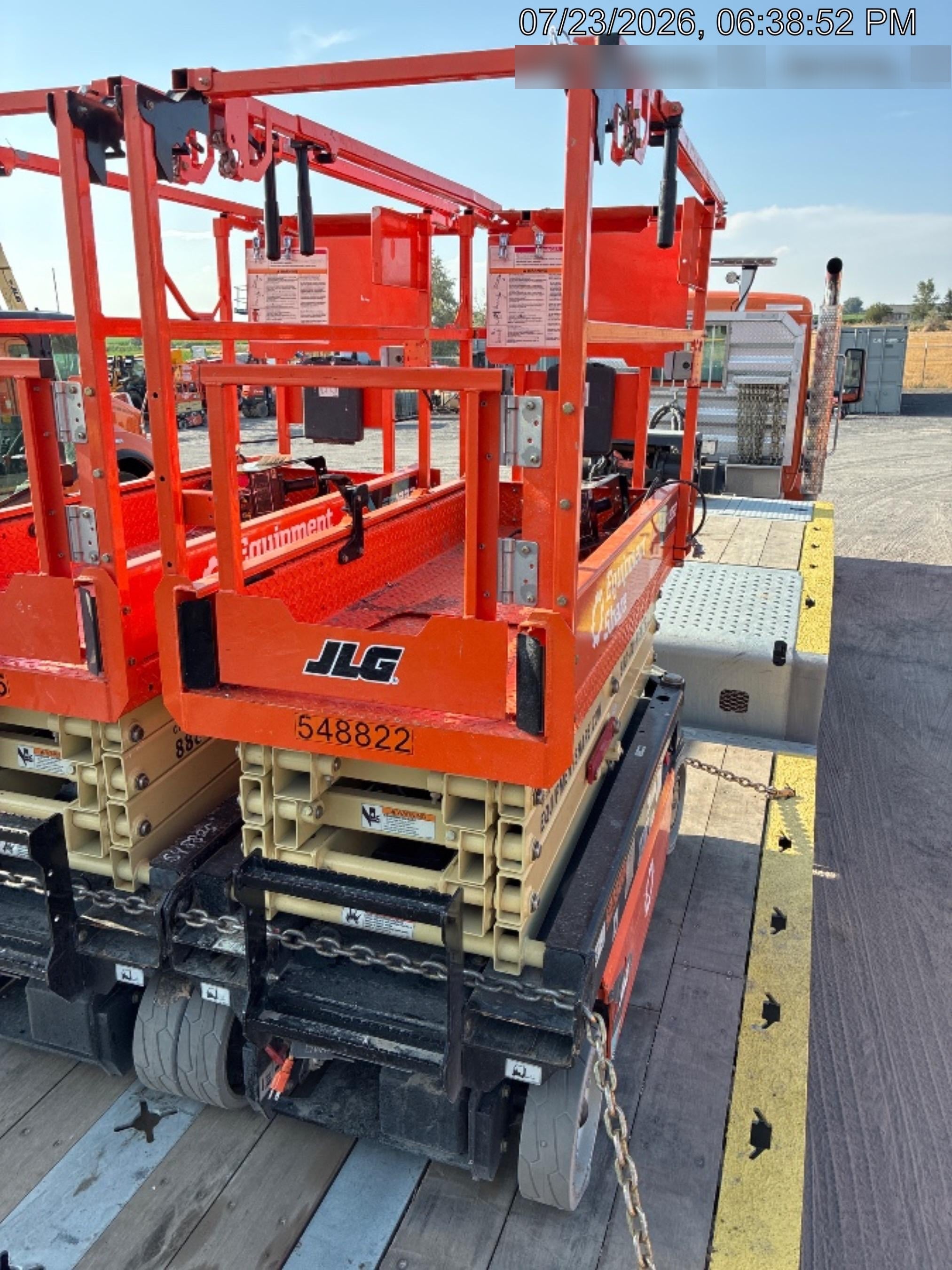 2025 JLG ES1932