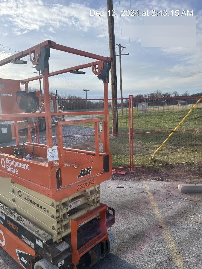 2022 JLG ES1932