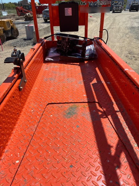 2024 JLG ES1932