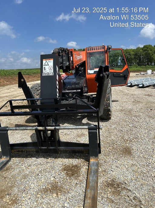 2025 JLG 10054