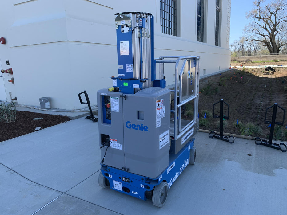2020 GENIE GR-20