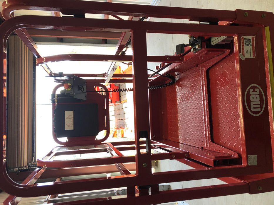 2020 MEC 1330SE Solid NM Tires, Steel Swing out Doors, LCS, Beacon, 900W Inverter