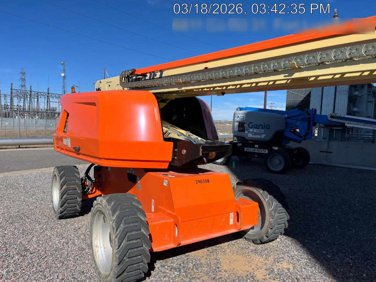 2023 JLG 660SJ