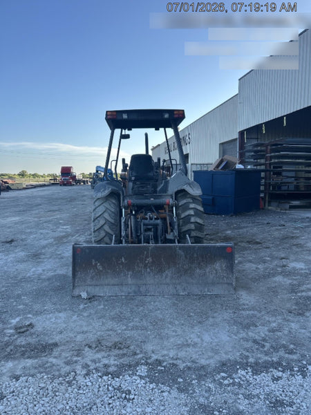 2022 CASE 570N EP