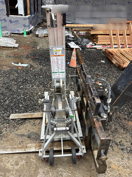 2020 GENIE SLC-18