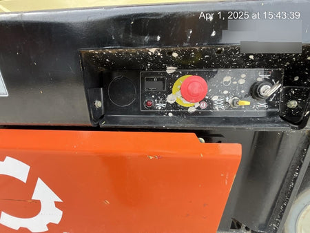 2022 JLG ES3246