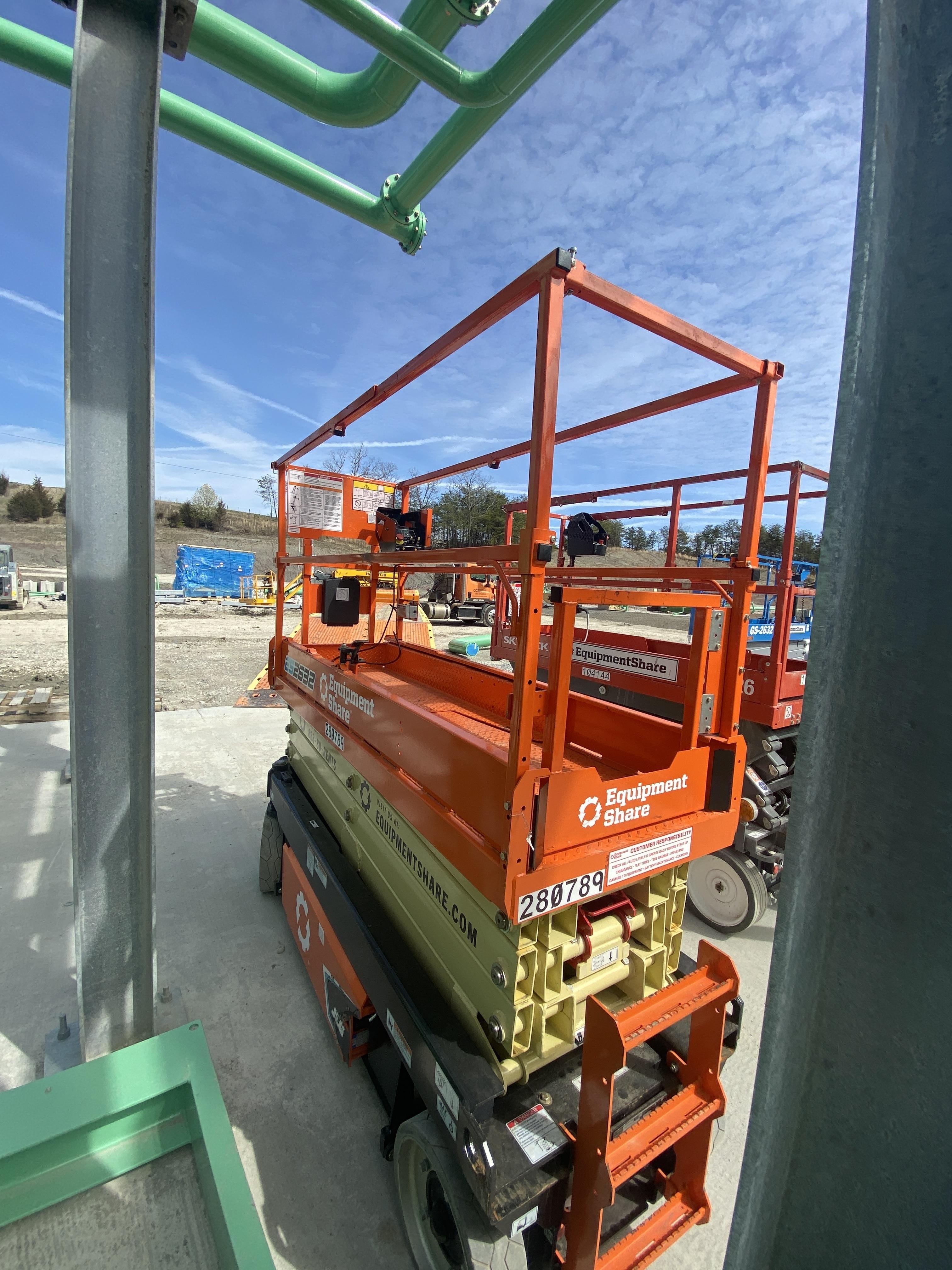 2022 JLG ES2632
