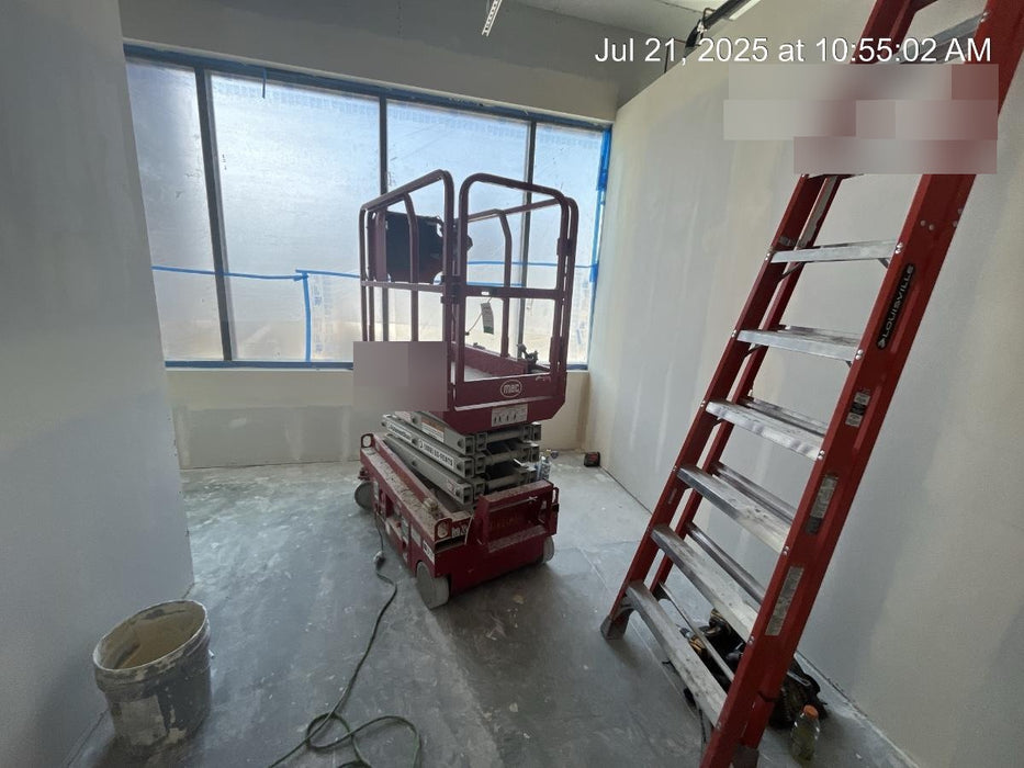 2020 MEC 1330SE Solid NM Tires, Steel Swing out Doors, LCS, Beacon, 900W Invertor