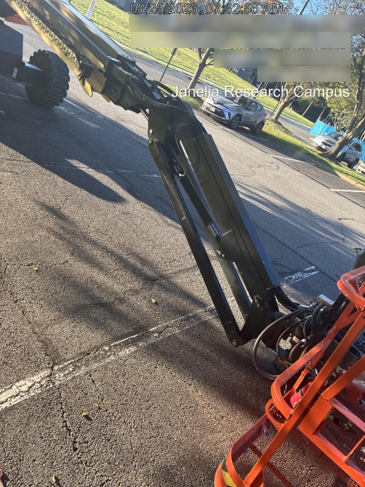 2025 JLG 660SJ