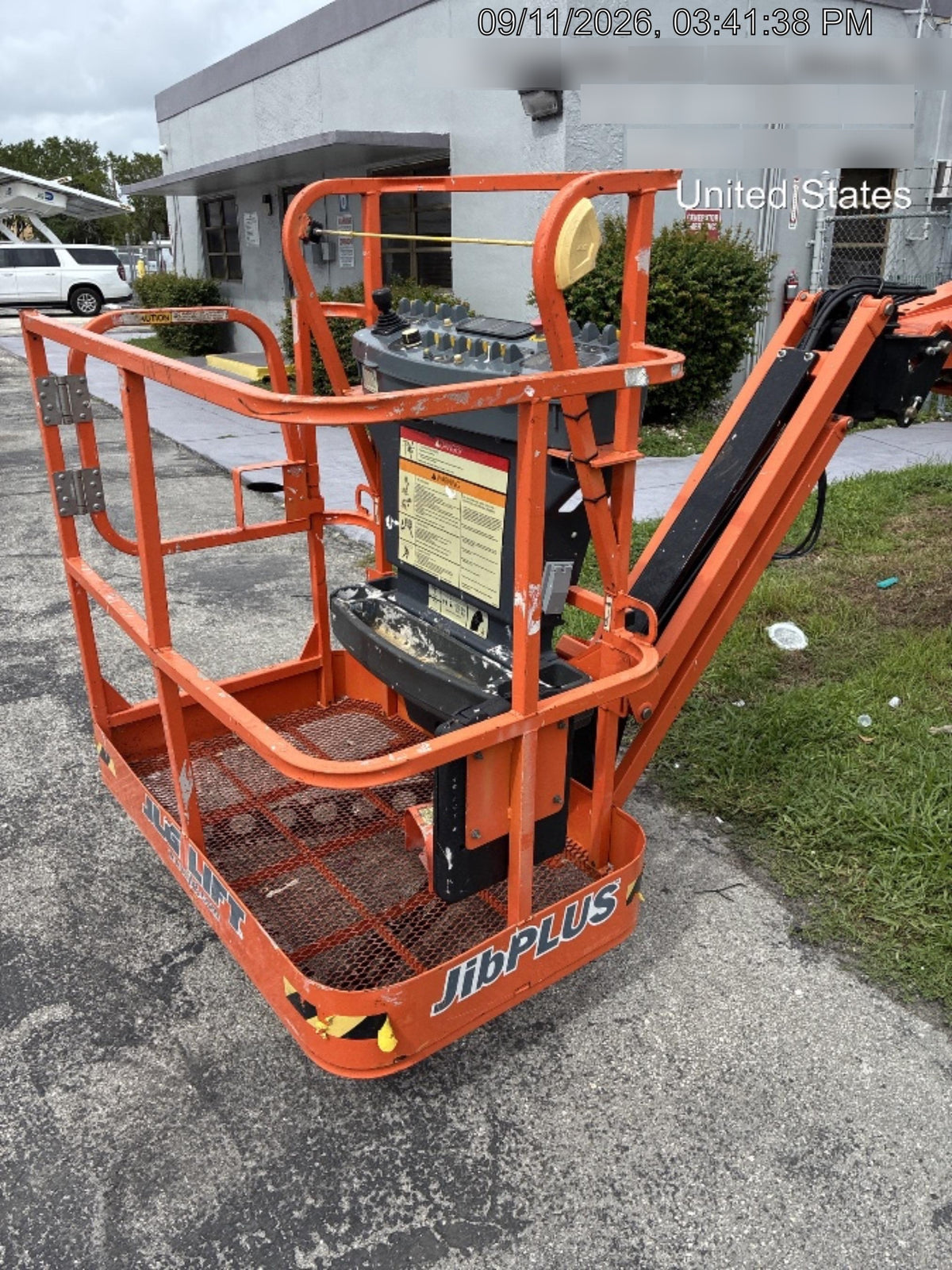 2022 JLG E400AJP Narrow