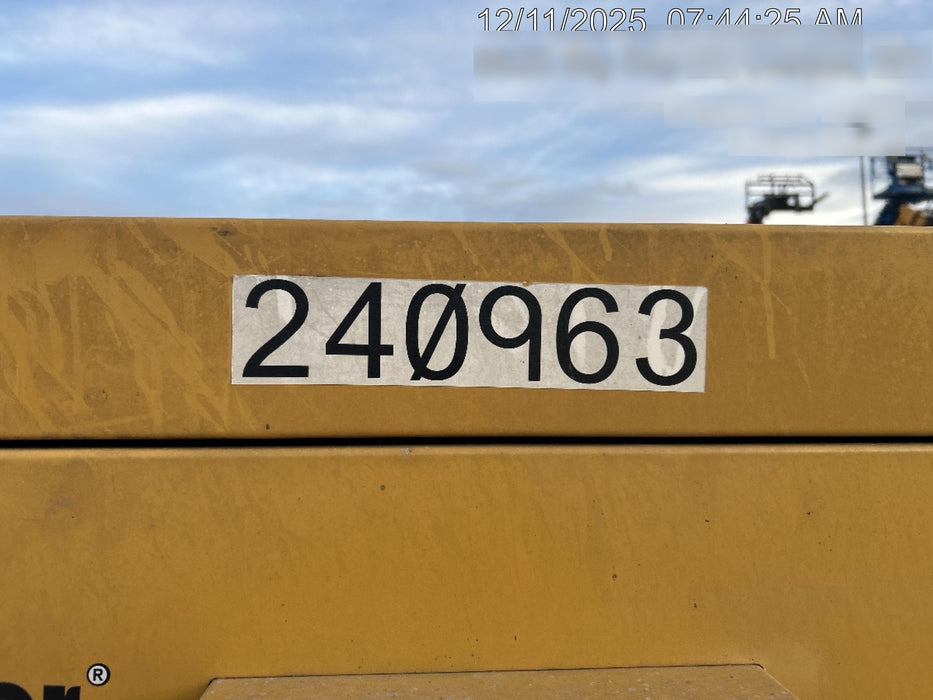 2022 Vac-Tron LP573XDT T4 Koehler Diesel Engine, 500 Gallon Debris Tank, x2 100 Gallon Water Tanks