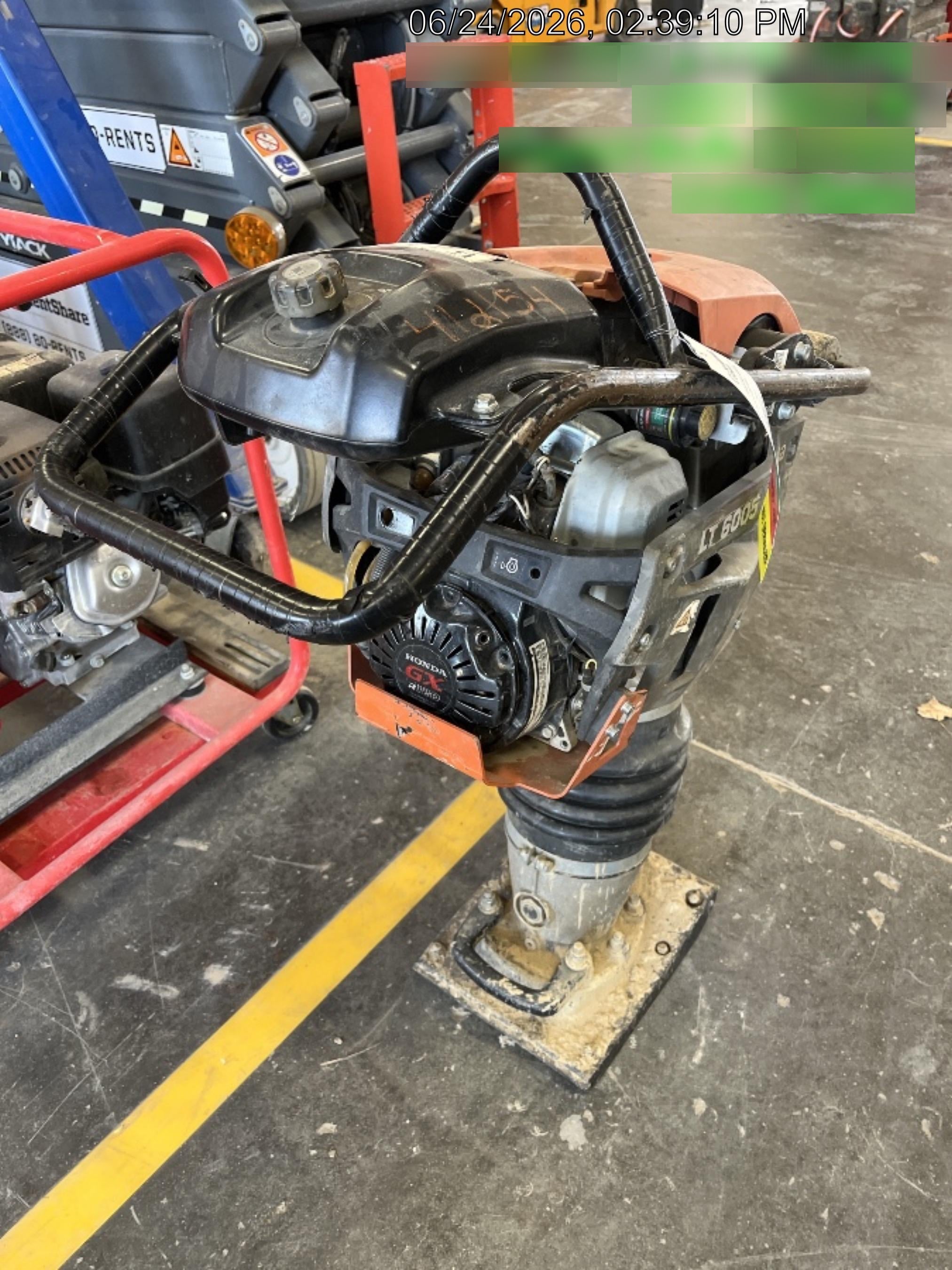2024 HUSQVARNA LT6005