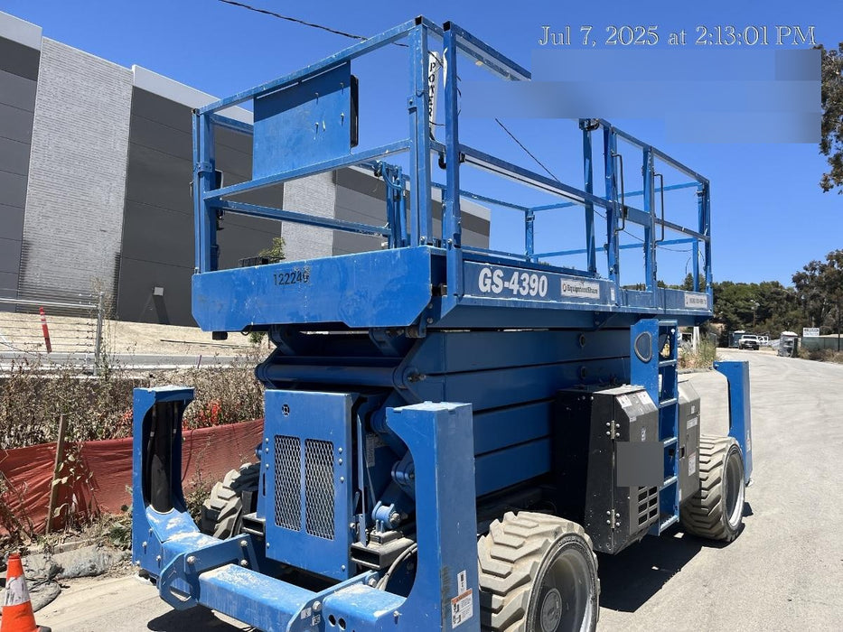 2020 GENIE GS-4390 RT