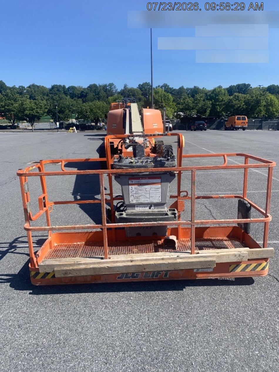 2021 JLG 660SJ