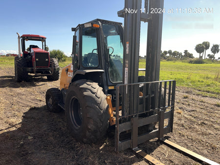 2021 CASE 588H