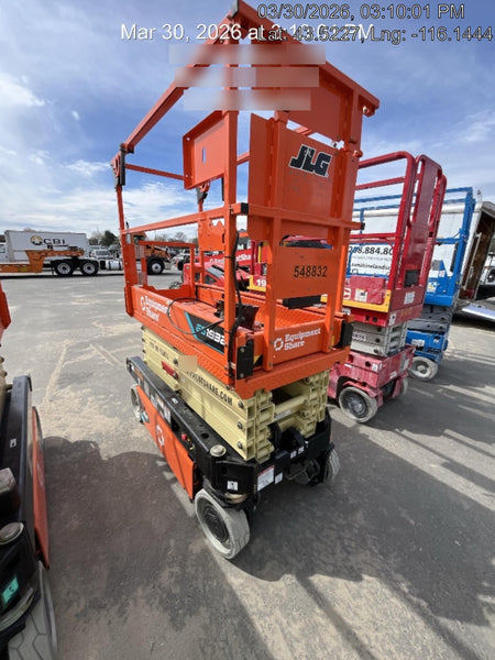 2025 JLG ES1932