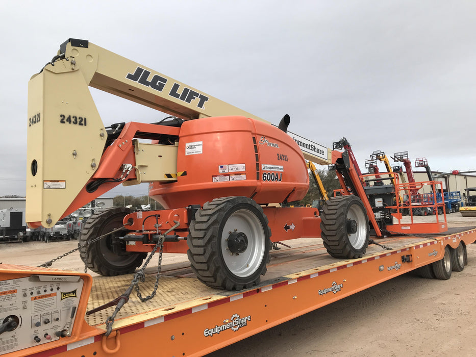 2019 JLG 600AJ