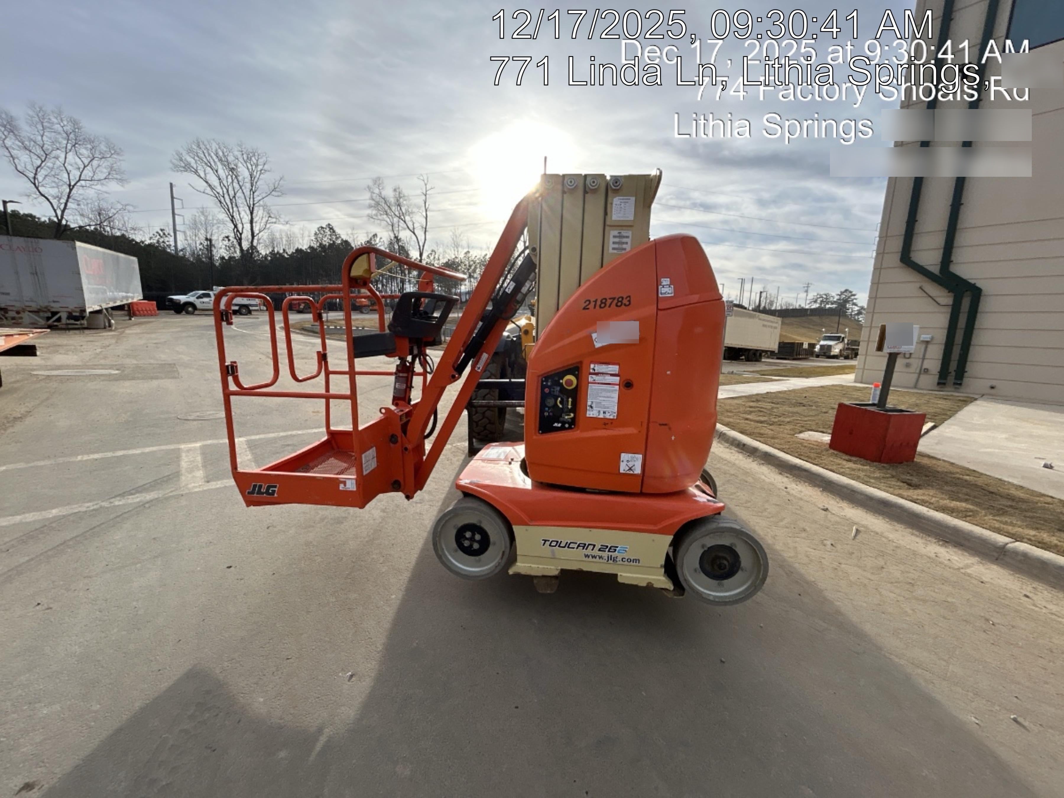 2022 JLG 26E