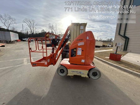 2022 JLG 26E