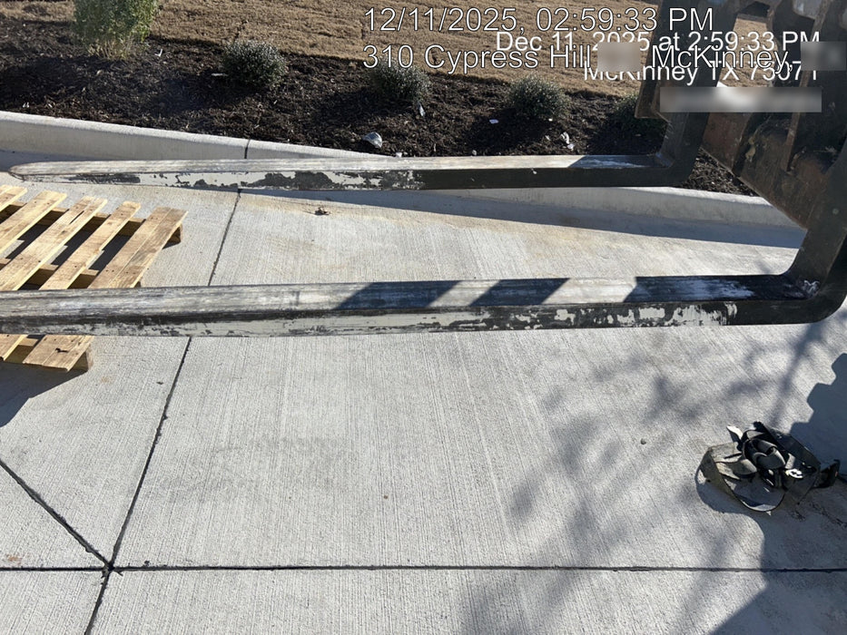 2019 Genie GTH-1056 Canopy, Solid RT Tires, LED Work Lights, Beacon 60" QA Carriage, 60" Forks