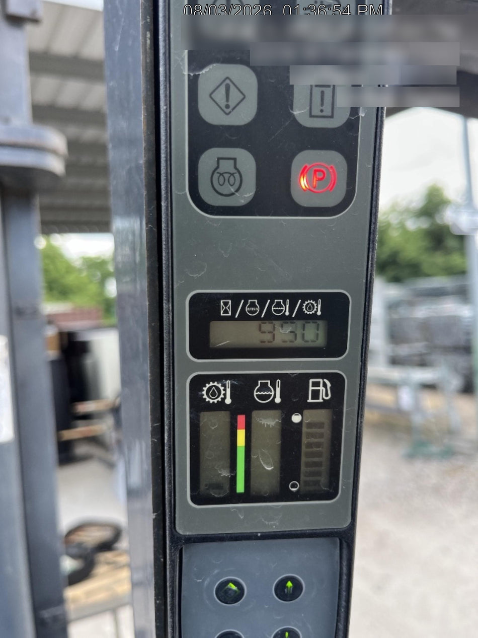 2019 CASE 588H