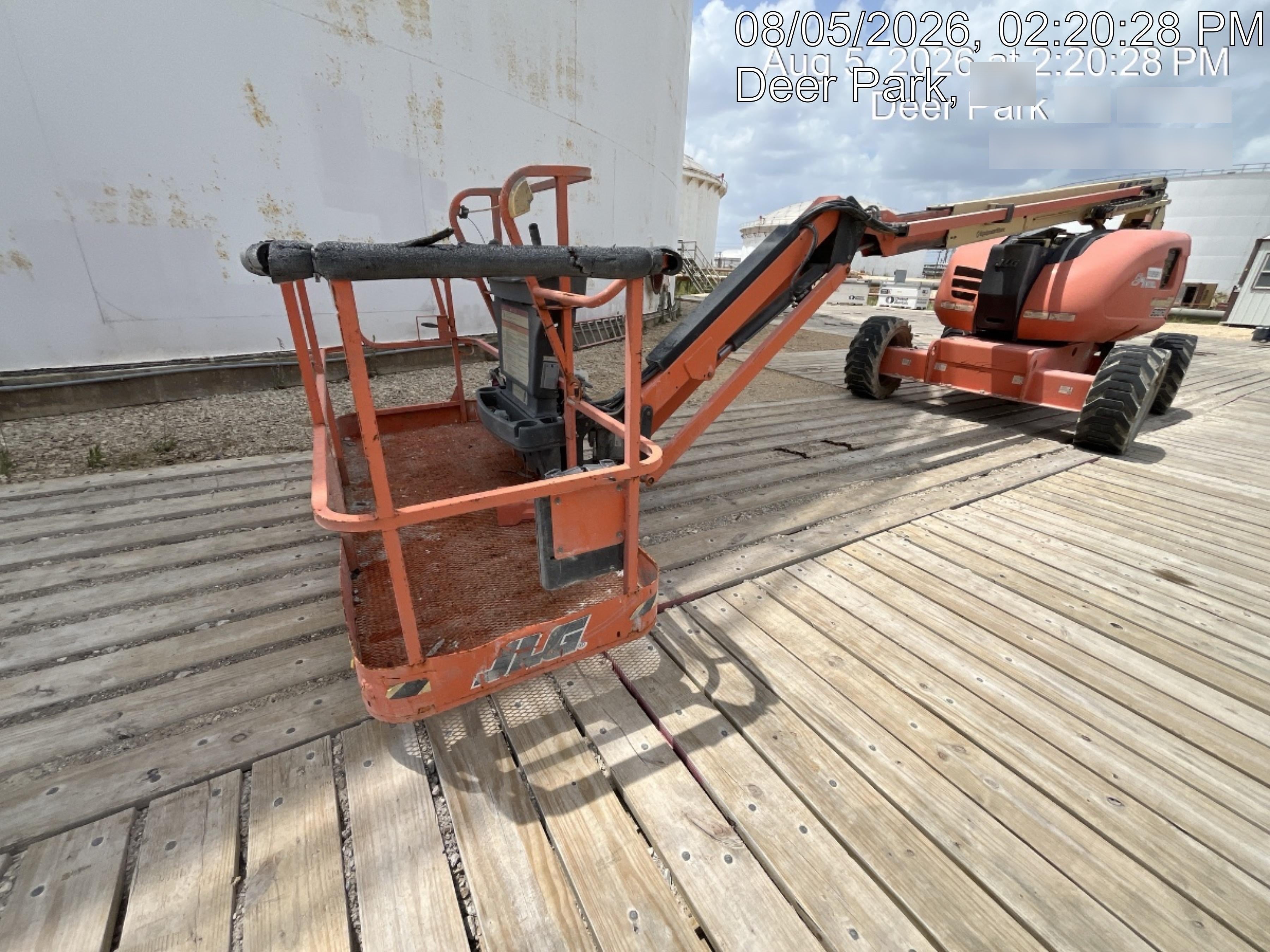 2023 JLG 600AJ