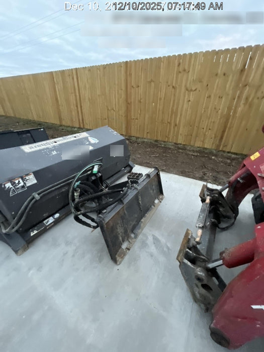 2019 PALADIN Sweepster SB72