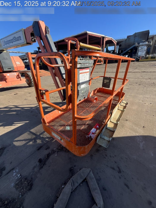 2019 JLG 800AJ