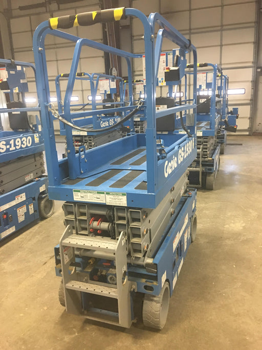 2018 Genie GS-1930 Genie GS-1930 w/Fixed Rail, Chain Entry