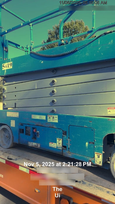 2017 Genie GS-3232 32' Narrow Scissor Lift