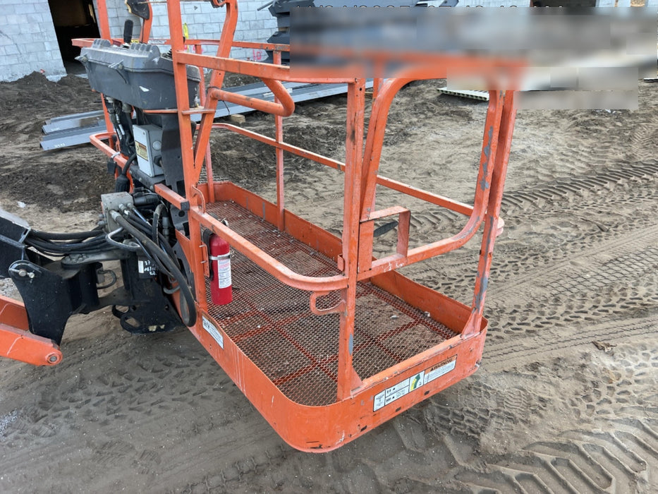 2019 JLG 660SJ
