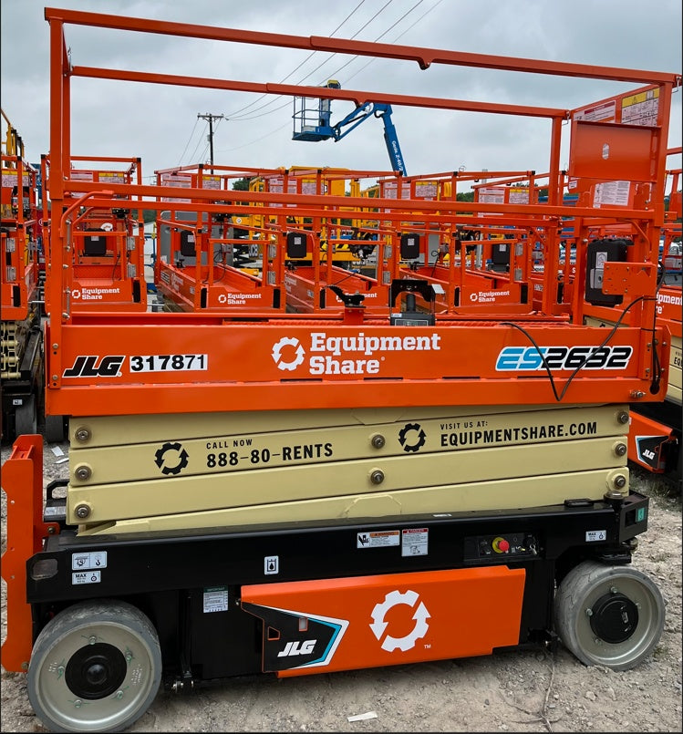 2023 JLG ES2632