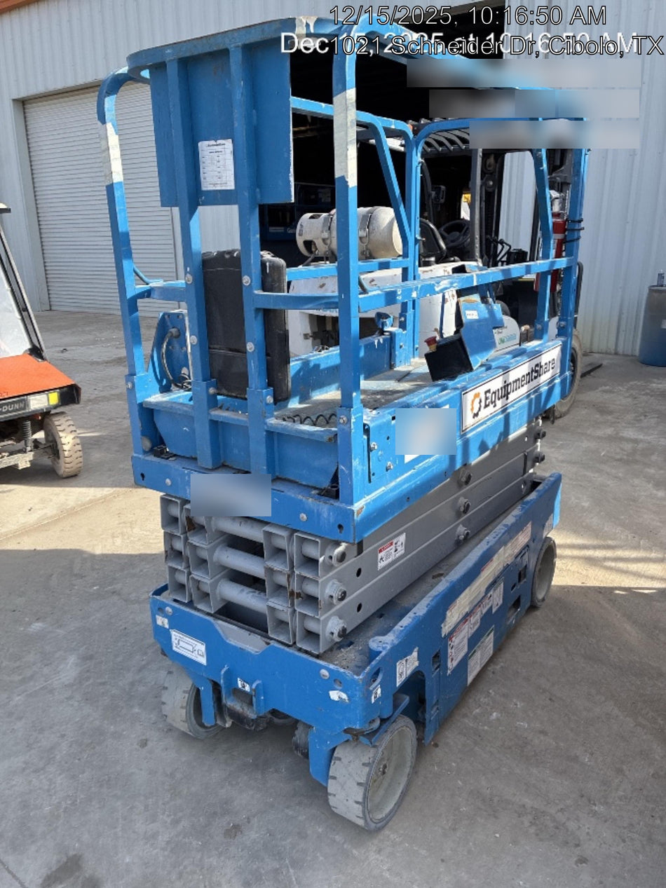 2019 Genie GS-1930 Fixed rails with chain Entry
