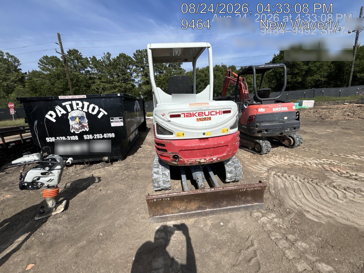 2021 TAKEUCHI TB235-2R