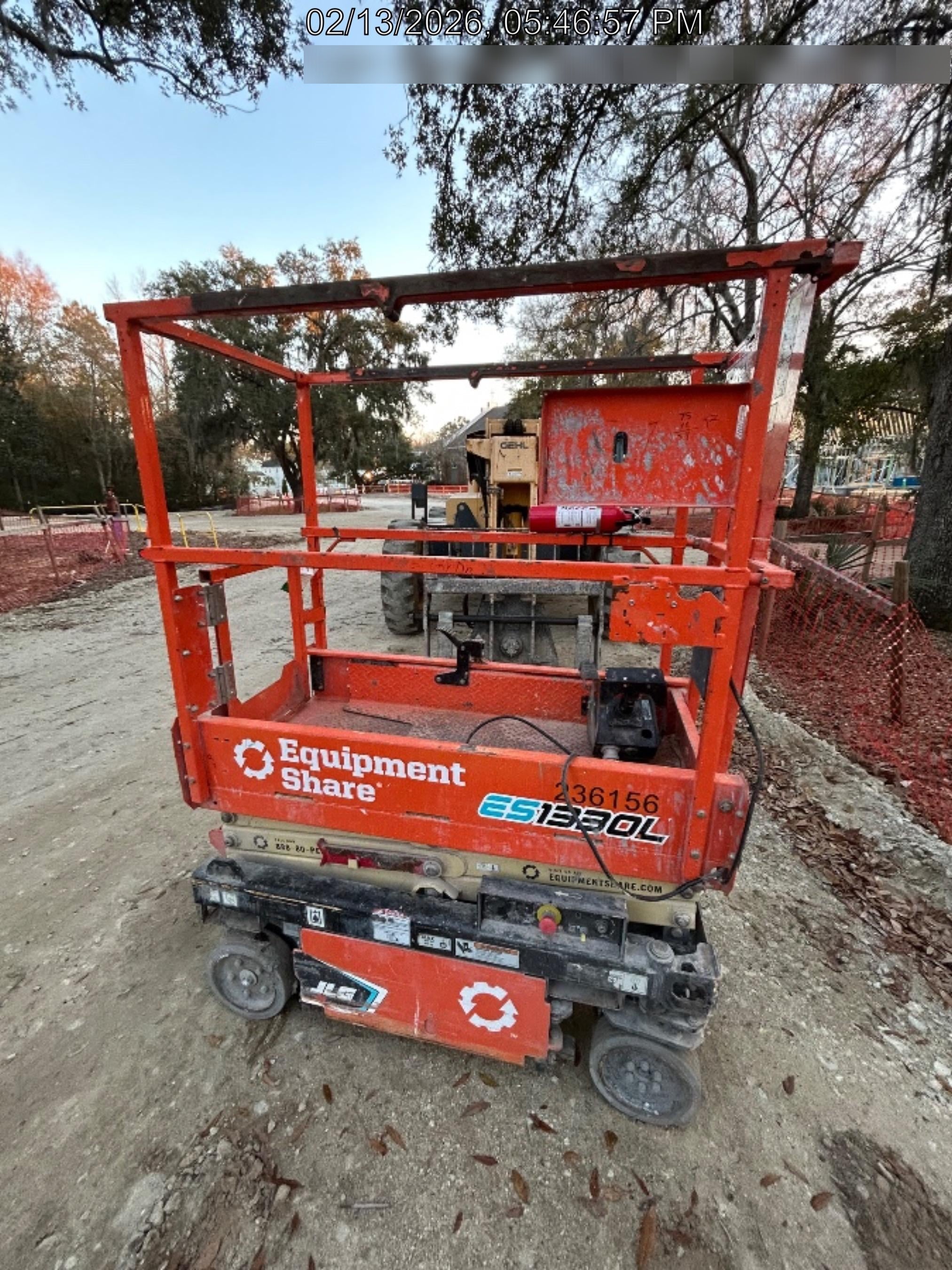 2022 JLG ES1330L