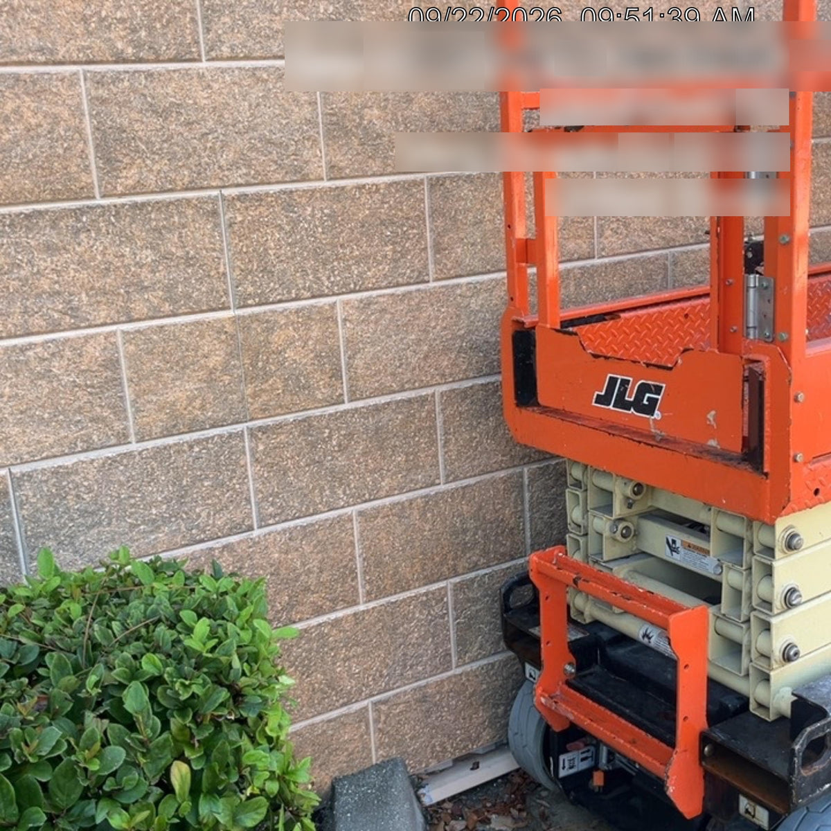 2023 JLG ES1932