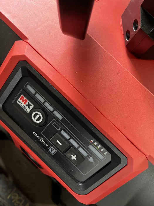 2023 MILWAUKEE MXF041-1XC