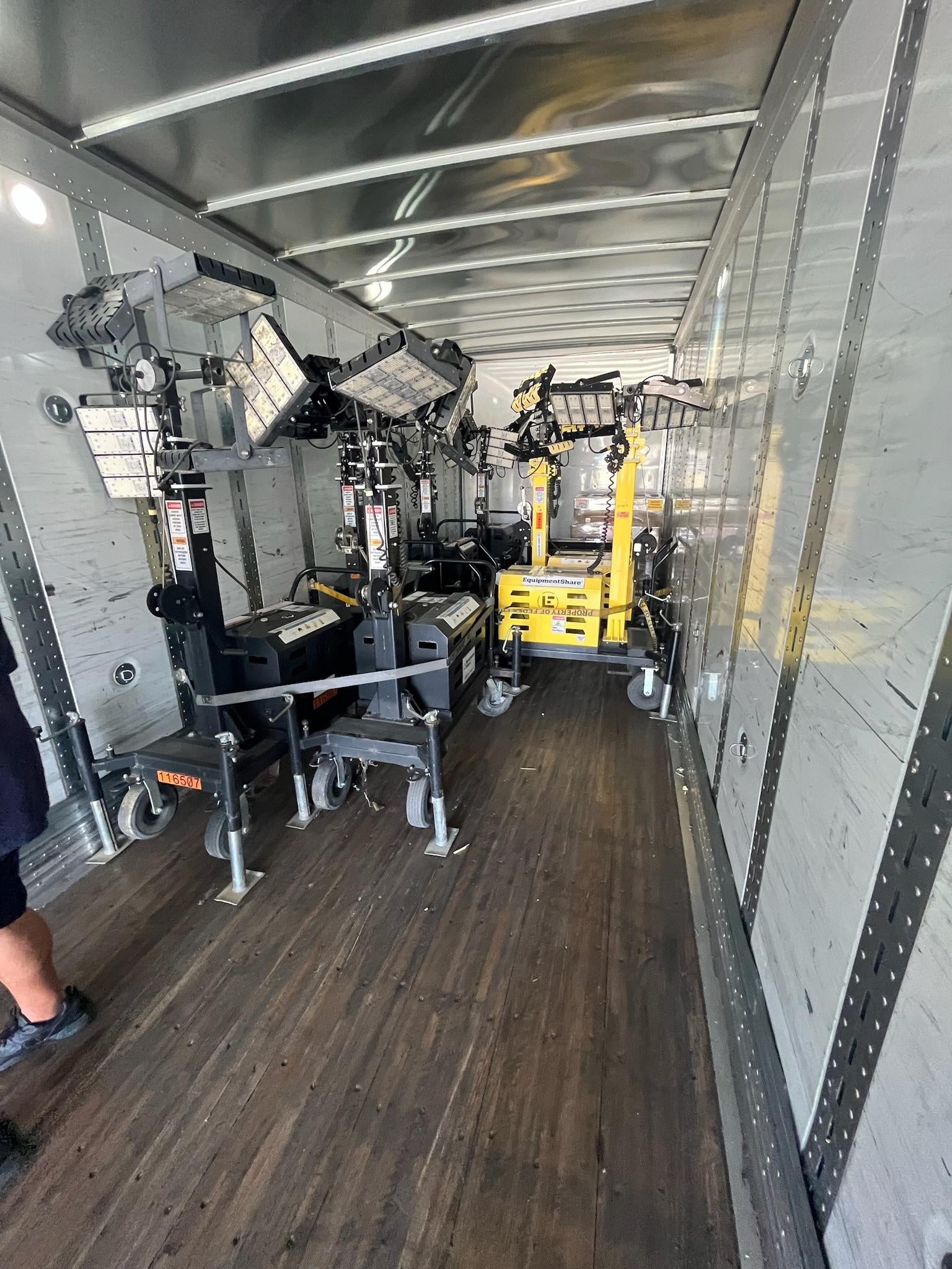 2022 LIND EQUIPMENT LE980LEDV-T4B