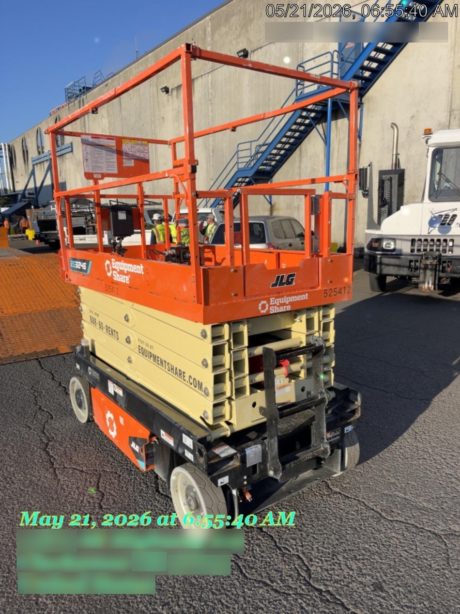 2025 JLG ES3246