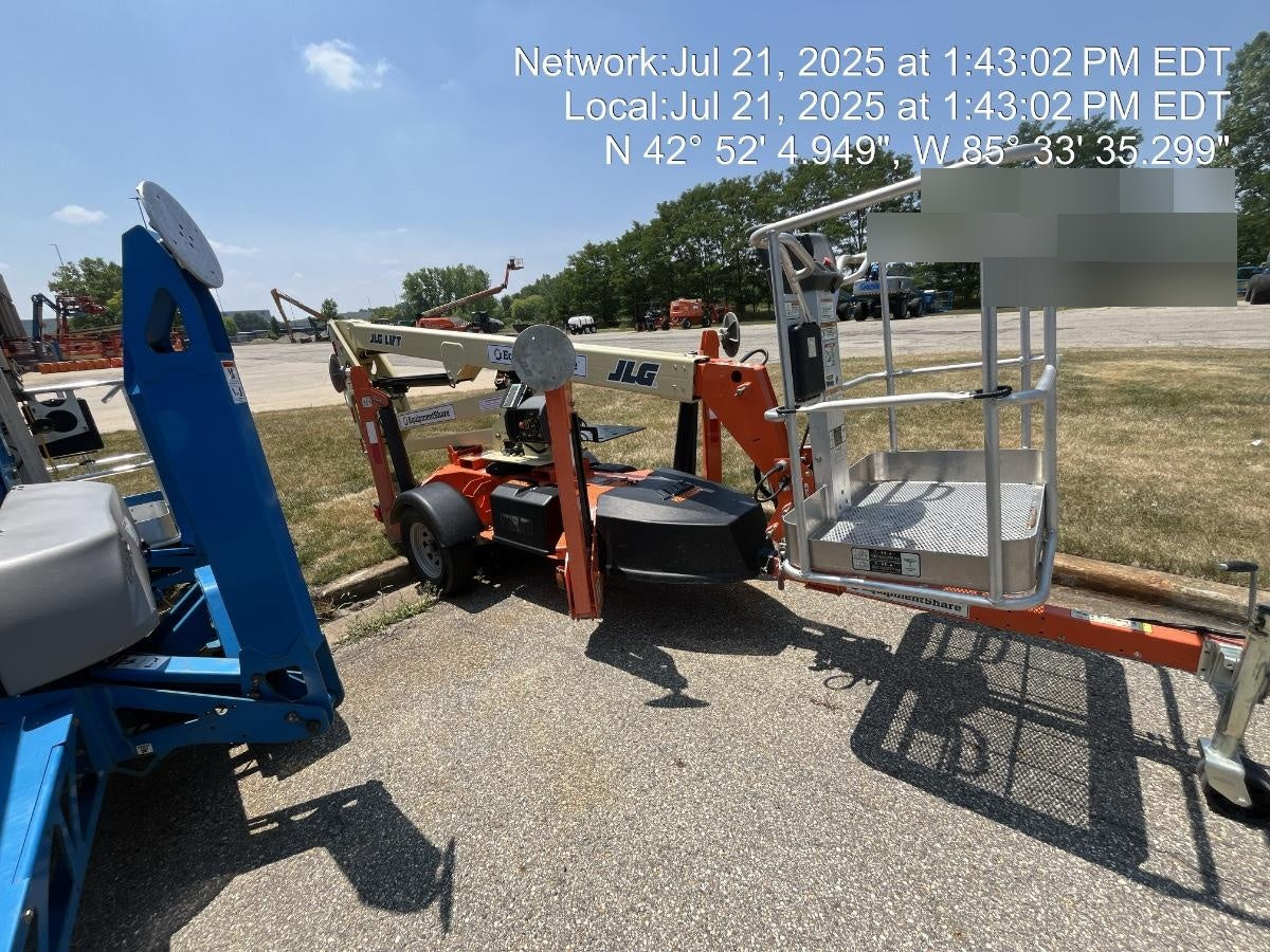 2022 JLG T350