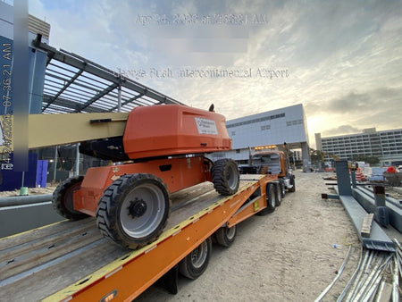 2019 JLG 660SJ