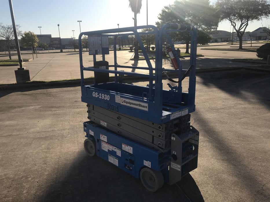 2019 Genie GS-1930 Fixed Rails with Chain Entry