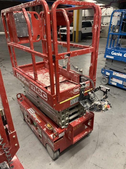 2020 MEC 1330SE Solid NM Tires, Steel Swing out Doors, LCS, Beacon, 900W Invertor